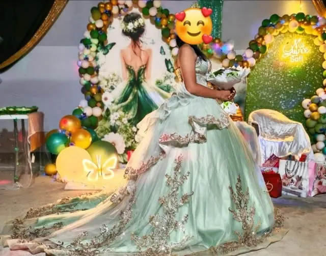 Tiana · vestido de quince años